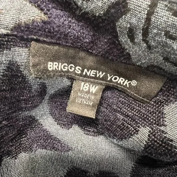 Briggs New York blazer, button front, damask, brocade, office wear - Picture 3 of 10